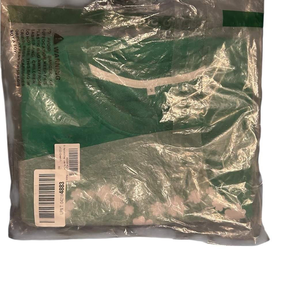 Lucky Shamrock Heart Sweatshirt – Size Small – St. Patrick’s Day Graphic Top - Picture 3 of 3